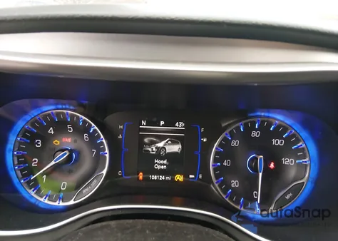 2018 Chrysler Pacifica Touring L z USA, uszkodzony, nr VIN 2C4RC1BG3JR306406